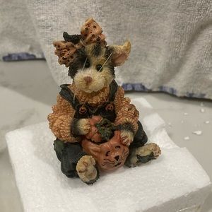 Boyds Collection: Pawlene Prowler- Spooky Treats